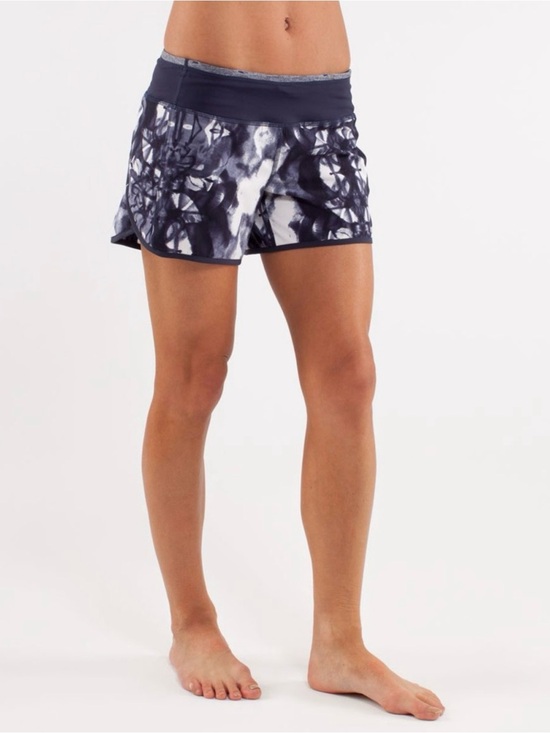 lululemon athletica Pants - Lululemon turbo run short 4.5” Ink blot/ deep indigo